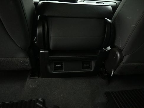Used 2022 Chevrolet Silverado 1500 Custom w/ LPO, Blackout Package AWD/4WD image 10
