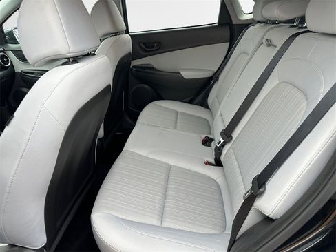 Used 2023 Hyundai Kona SEL image 24