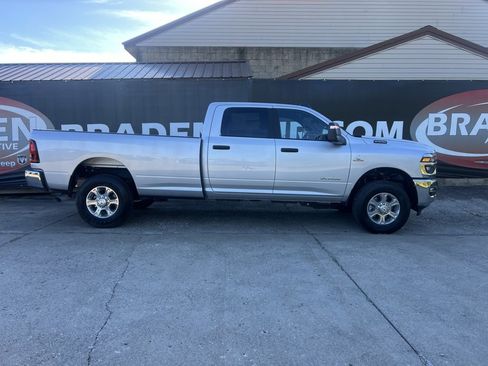 New 2026 RAM 2500 Big Horn image 8