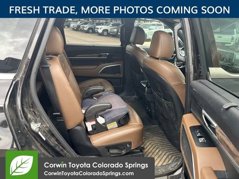 Used 2021 Kia Telluride SX w/ SX Prestige Package image 14