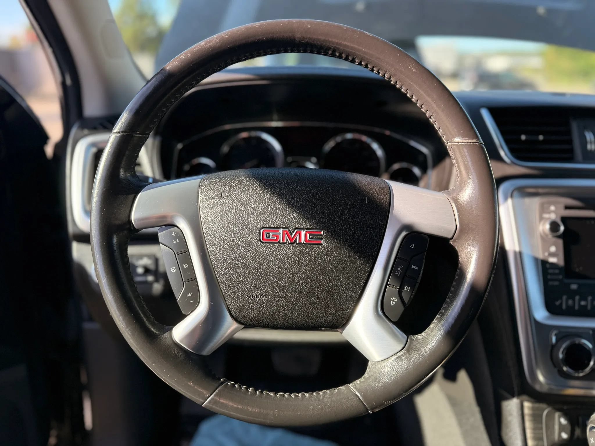 Used 2016 GMC Acadia SLT w/ Open Road Package AWD/4WD image 26