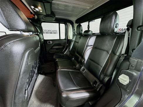 Used 2023 Jeep Gladiator Mojave w/ Cold Weather Group image 25