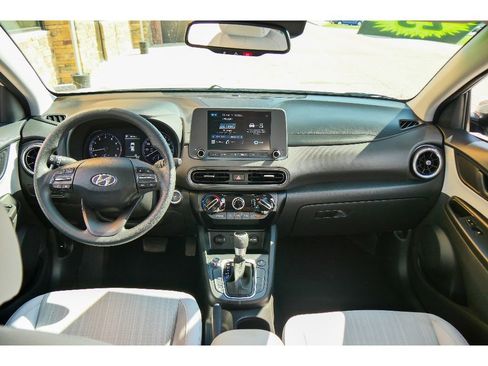 Used 2023 Hyundai Kona SEL AWD/4WD image 12