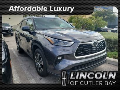 Used 2021 Toyota Highlander XLE