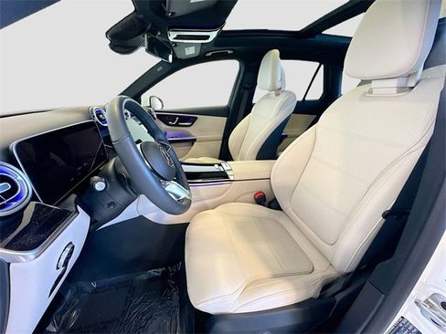 Certified 2025 Mercedes-Benz GLC 300 4MATIC image 22