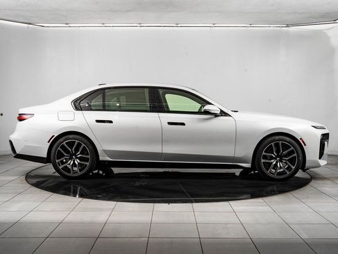 New 2026 BMW 740i xDrive w/ Executive Package image 6