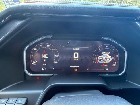 New 2026 GMC Sierra 2500 AT4 w/ AT4 Premium Plus Package AWD/4WD image 32