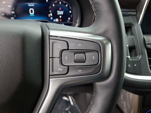 Used 2024 Chevrolet Tahoe Z71 w/ Luxury Package image 24