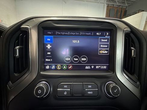 Used 2019 Chevrolet Silverado 1500 LTZ w/ LTZ Plus Package AWD/4WD image 16