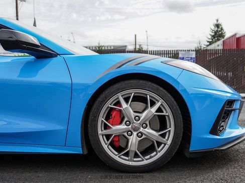 Used 2021 Chevrolet Corvette Stingray Premium Conv w/ Z51 Performance Package RWD image 9