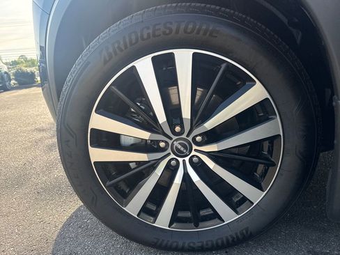 Used 2025 Nissan Pathfinder Platinum w/ Cargo Package image 29