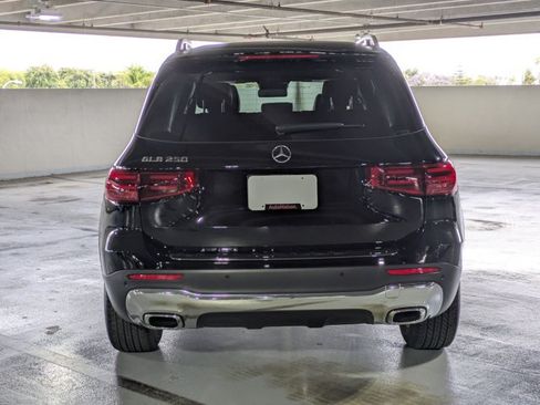 Used 2025 Mercedes-Benz GLB 250 image 9