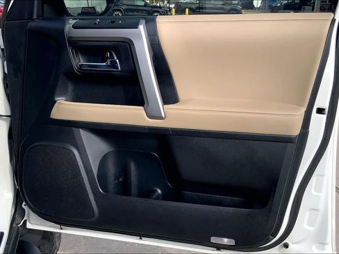 Used 2023 Toyota 4Runner SR5 Premium image 22