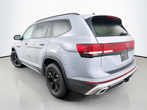 New 2026 Volkswagen Atlas Peak Edition AWD/4WD image 5
