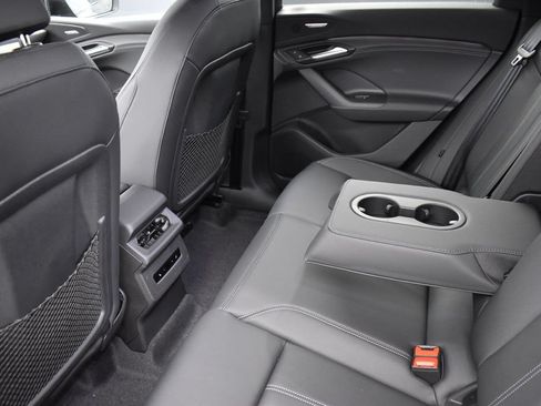 New 2027 Audi Q6 e-tron Premium AWD/4WD image 18