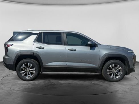 Used 2025 Chevrolet Equinox LT AWD/4WD image 11