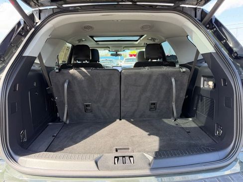 Used 2022 Ford Explorer XLT w/ Equipment Group 202A image 25