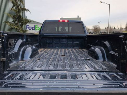 Used 2024 RAM 2500 Tradesman w/ Chrome Appearance Group image 34