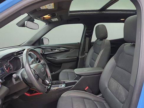 Used 2023 Chevrolet TrailBlazer RS w/ Sun and Liftgate Package image 22
