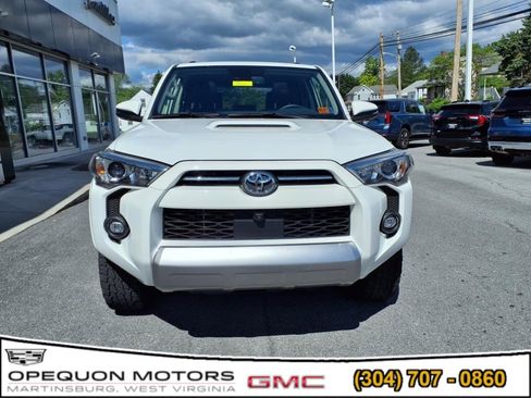 Used 2024 Toyota 4Runner TRD Off-Road Premium image 4