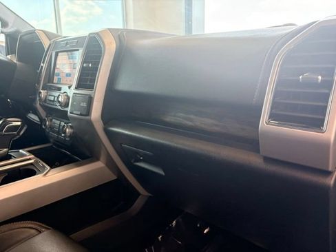 Used 2019 Ford F150 Lariat w/ Equipment Group 502A Luxury RWD image 22