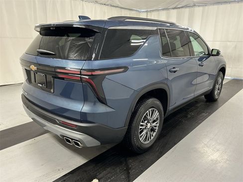 New 2026 Chevrolet Traverse LT w/ Driver Confidence Package image 8