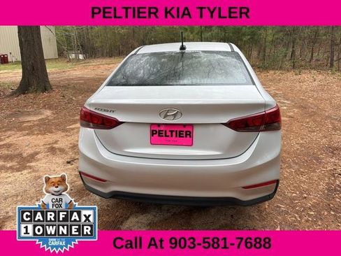 Used 2021 Hyundai Accent SEL image 9