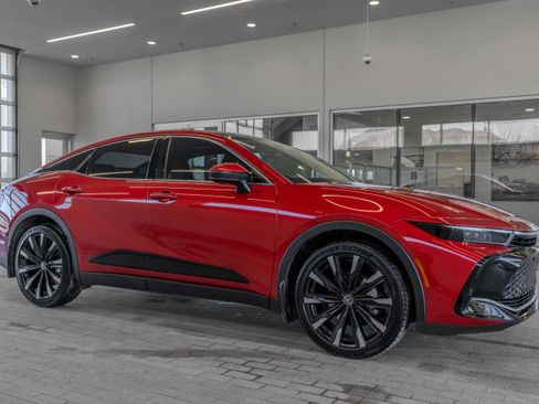 Used 2024 Toyota Crown Platinum image 12