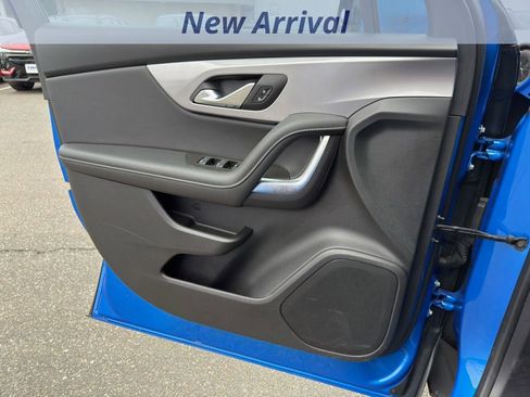 Certified 2025 Chevrolet Blazer LT image 11