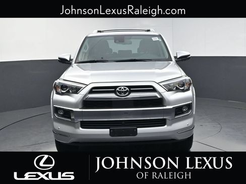 Used 2022 Toyota 4Runner Limited AWD/4WD image 4