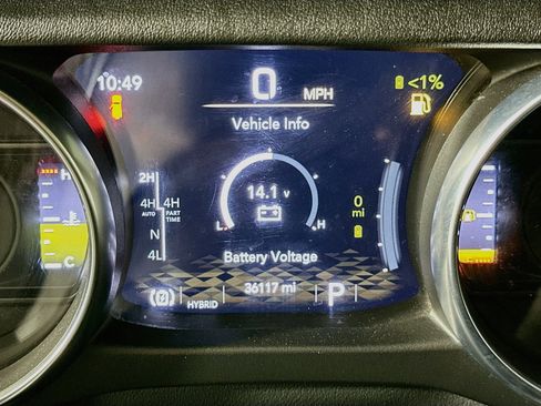 Used 2023 Jeep Wrangler Unlimited Sahara w/ Cold Weather Group AWD/4WD image 18