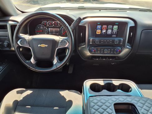 Used 2018 Chevrolet Silverado 1500 LT w/ Texas Edition RWD image 13