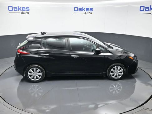 Used 2022 Nissan Leaf S image 50