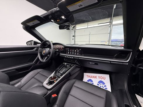 Used 2025 Porsche 911 Carrera image 29