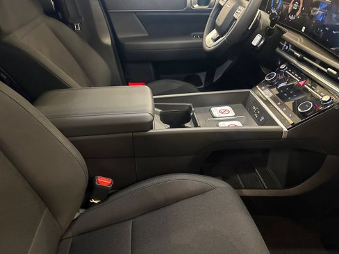 New 2026 Hyundai Santa Fe SE FWD image 16
