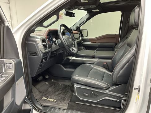 Used 2023 Ford F150 Lariat w/ Max Trailer Tow Package image 3