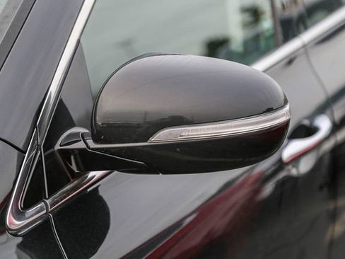 Used 2019 Kia Sorento LX image 6