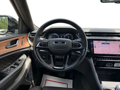 New 2026 Jeep Grand Cherokee Summit AWD/4WD image 12