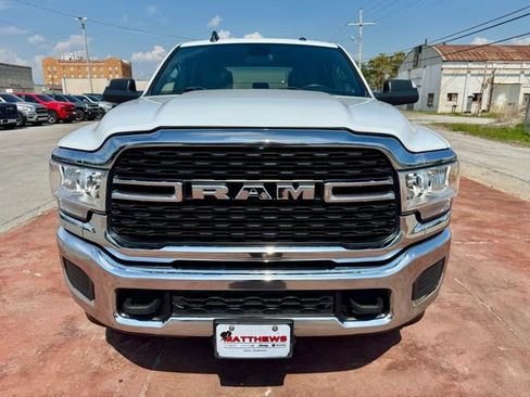 Used 2022 RAM 2500 Big Horn AWD/4WD image 2