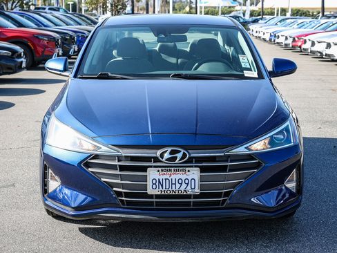 Used 2020 Hyundai Elantra SE image 2