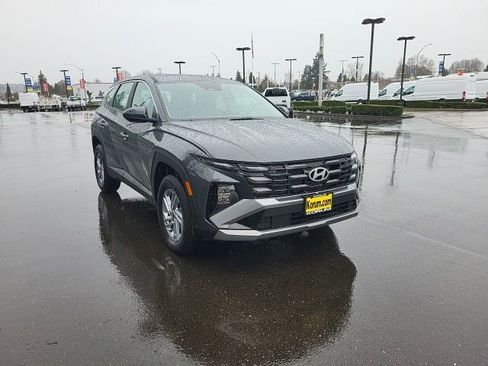 New 2026 Hyundai Tucson SE image 8