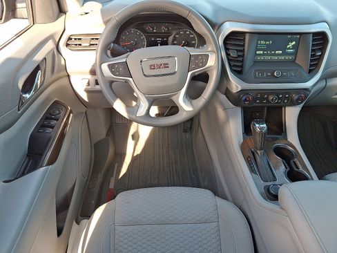 Used 2019 GMC Acadia SLE image 12