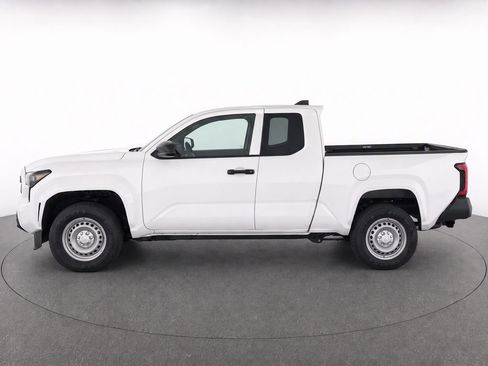 Used 2026 Toyota Tacoma SR w/ SR Upgrade Package AWD/4WD image 8