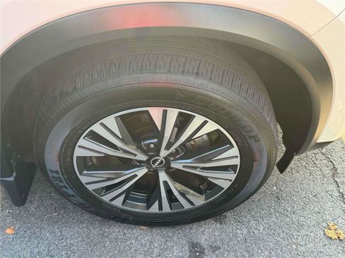 Used 2023 Nissan Rogue SV image 14