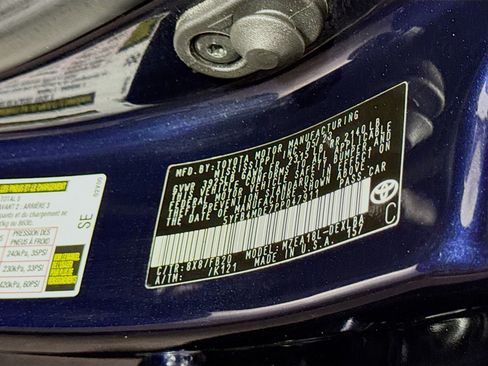 Used 2023 Toyota Corolla LE FWD image 39