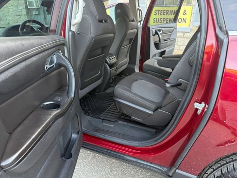 Used 2016 Chevrolet Traverse LT w/ Style and Technology Package AWD/4WD image 21