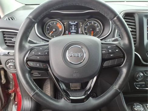 Used 2020 Jeep Cherokee Latitude Plus w/ Cold Weather Group AWD/4WD image 23
