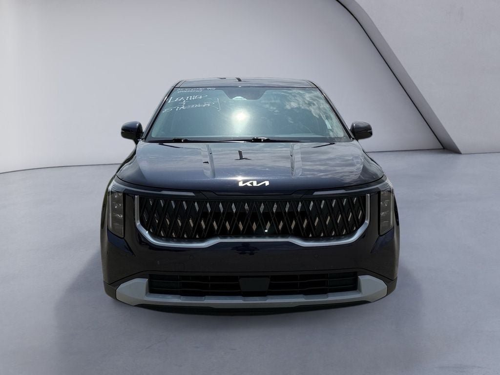 Used 2025 Kia Carnival FWD image 8
