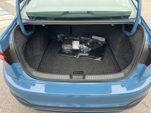 New 2026 Volkswagen Jetta SE image 21