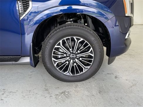 New 2025 Nissan Armada SL w/ Captain's Chari Seat Package image 14